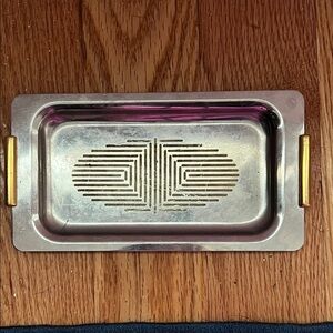 Chrome Tray (from research Chrome Tray by Tognana)